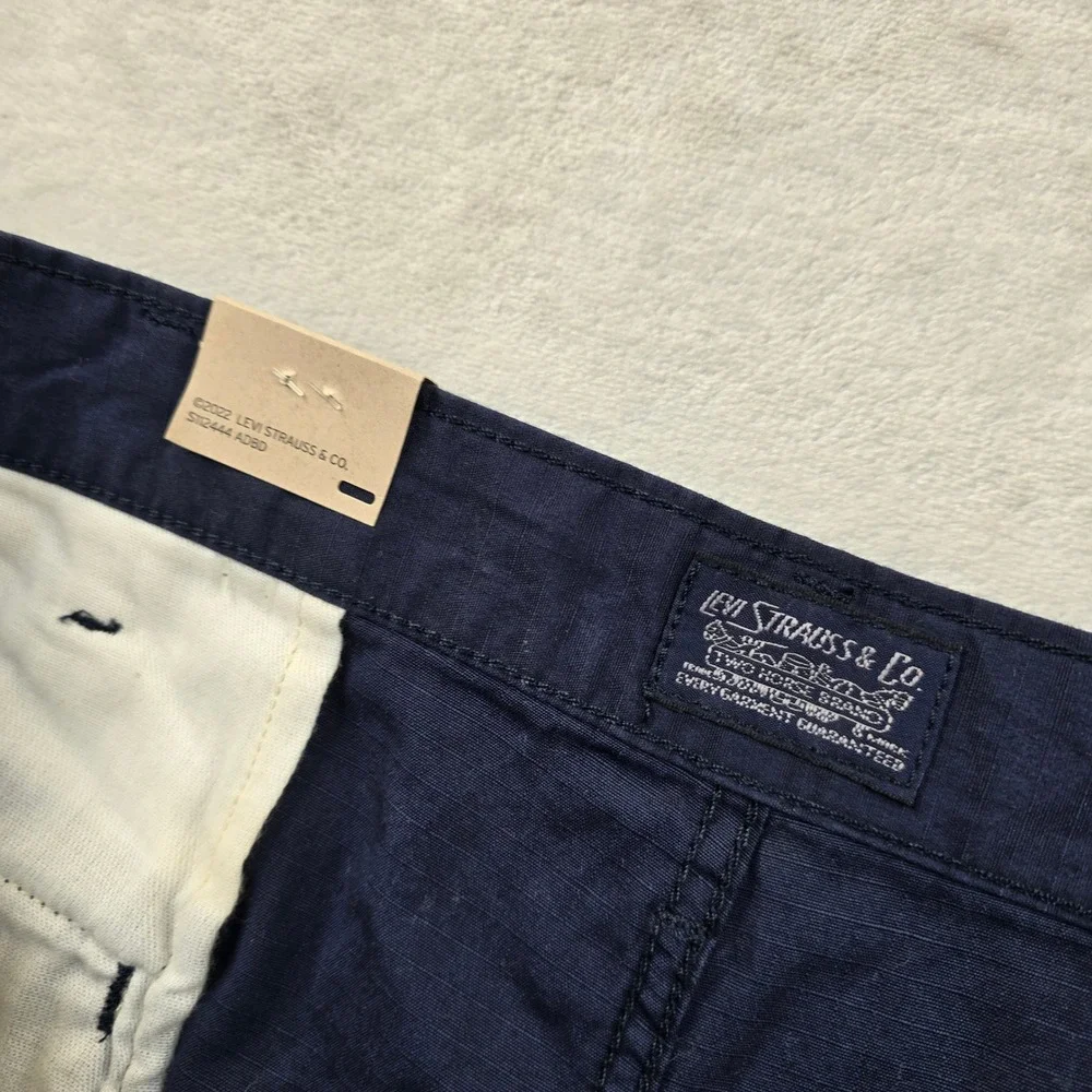 Levi's Carrier Cargo Shorts Mens 40 Navy Blue Cotton Ripstop NEW